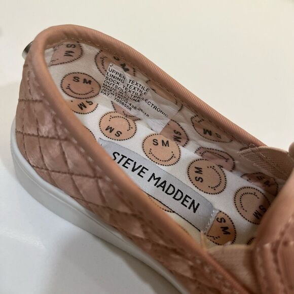Steve Madden Kids Slip-Ons - Picture 3 of 8